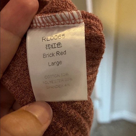 Ribbed Tank Top - Picture 4 of 4